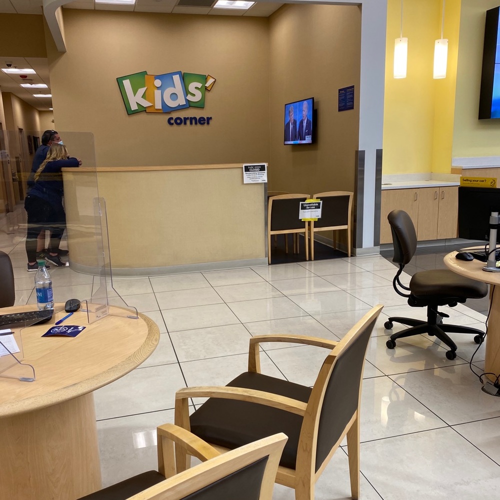 Meet your Posher, Vivian